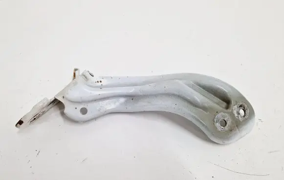 Renault Talisman Fender mounting bracket