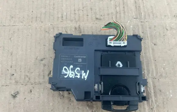 Renault Clio IV Ignition key card reader A2C30075300