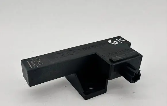 Audi A6 S6 C7 4G Keyless (KESSY) go control unit/module 8k0907247