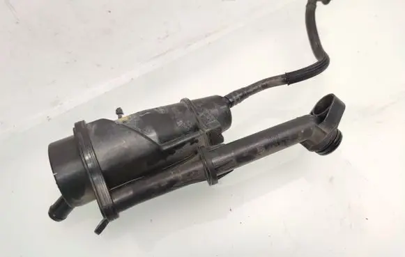Opel Insignia A Oil breather separator 55575980 70367396