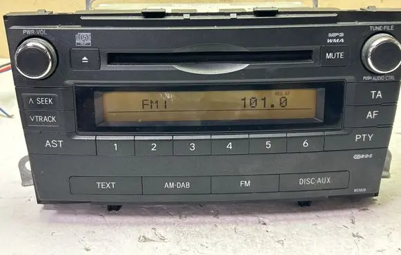 Toyota Avensis T270 Radio/CD/DVD/GPS head unit 8612005150 CQJS6870G W53828