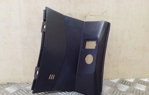 Nissan X-Trail T32 Panel trim 681044CC0A 681T14CC0A