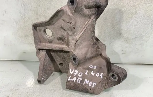 Volvo V70 Engine mounting bracket 6g926p096