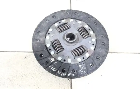 Opel Frontera A Clutch pressure plate 322018010