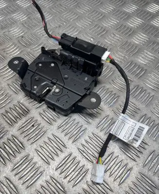 BMW 2 F45 Tailgate/trunk/boot lock/catch/latch C21133102 16367210 UK734853004