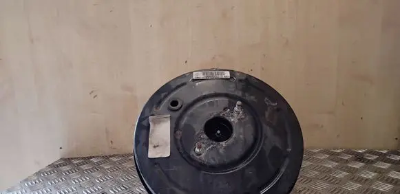 Renault Megane III Brake booster 472100013