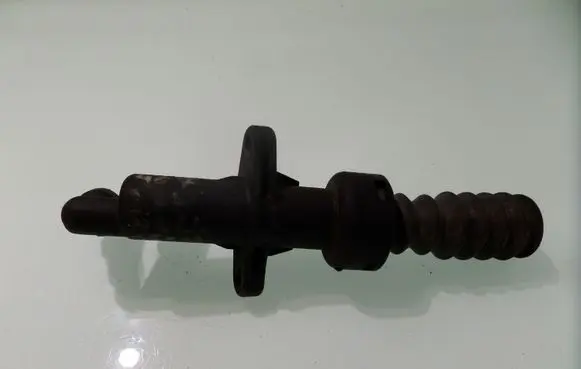 Peugeot 407 Clutch slave cylinder 