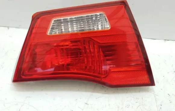 KIA Magentis Tailgate rear/tail lights 100318A