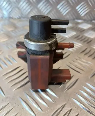 Ford Focus Turbo solenoid valve 9652570180