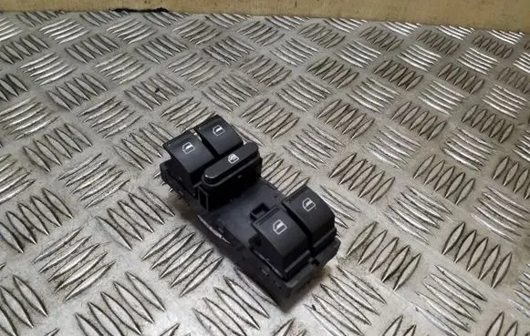 Volkswagen Golf Plus Electric window control switch 1K4959857B