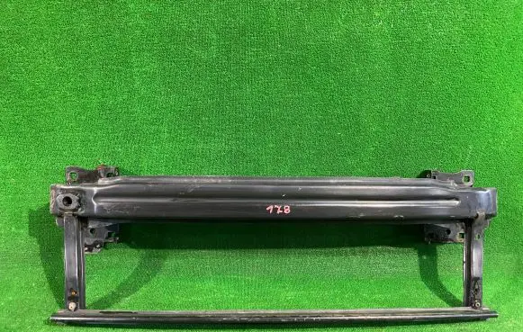 Seat Leon (5F) Front bumper support beam