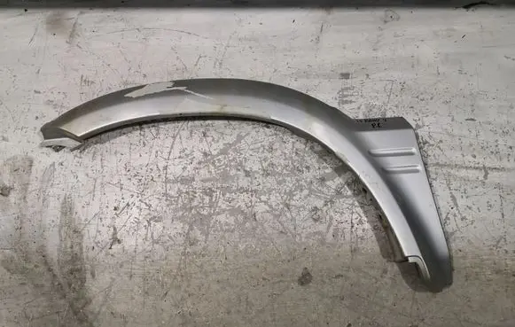 Nissan Terrano Front arch trim 638117F600