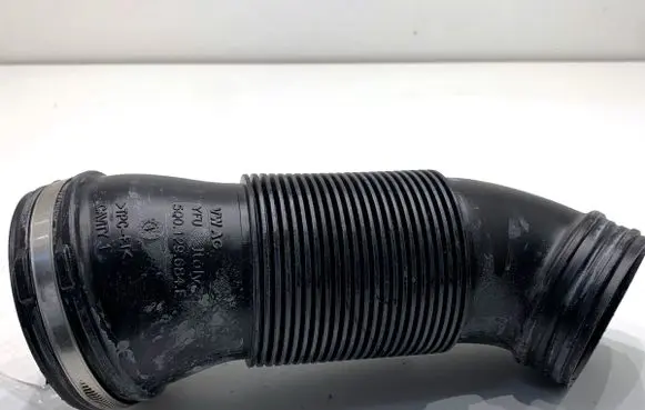 Skoda Kamiq Air intake hose/pipe 5Q0129684E