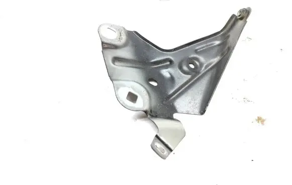 BMW X2 F39 Fender mounting bracket 7431006