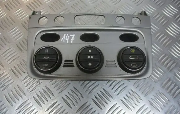 Alfa Romeo 147 Interior fan control switch 
