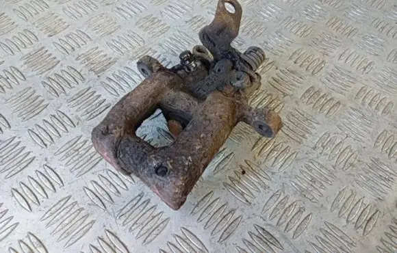 Skoda Yeti (5L) Rear brake caliper