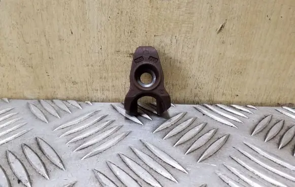 Land Rover Freelander 2 - LR2 Fuel Injector clamp holder