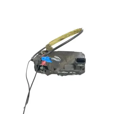 Opel Zafira B Rear door lock 13210739