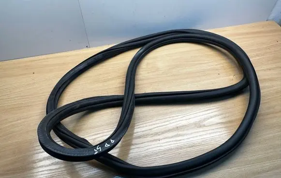 Volkswagen Golf Sportsvan Front door rubber seal 510867912B