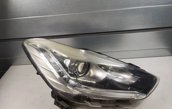Headlight/headlamp