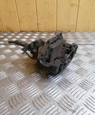 Volkswagen PASSAT B5 Front brake caliper