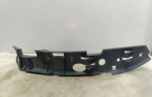 Volkswagen Touareg I Front bumper mounting bracket 7L6807184C