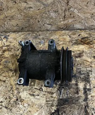 Nissan Almera N16 Air conditioning (A/C) compressor (pump)
