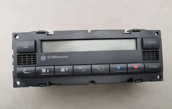 Volkswagen PASSAT B5 Climate control unit 3B1907044D