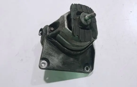BMW 5 E60 E61 Engine mount bracket 2211676111702