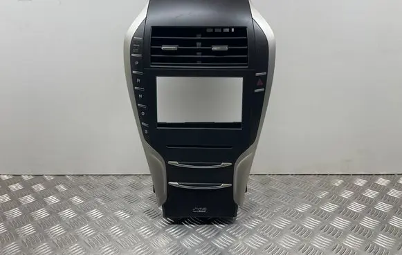 Lincoln MKZ II Radio/GPS head unit trim DP5P7E453GC DP5T18D699CM DP5T18E245CM