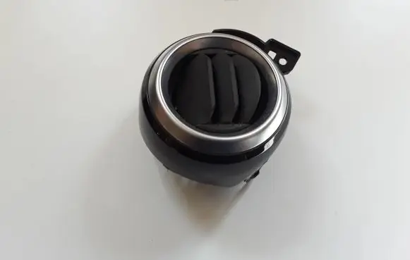 Dashboard side air vent grill/cover trim