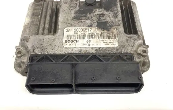Chevrolet Captiva Engine control unit/module ECU 96836517