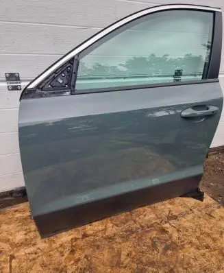 KIA Niro Front door