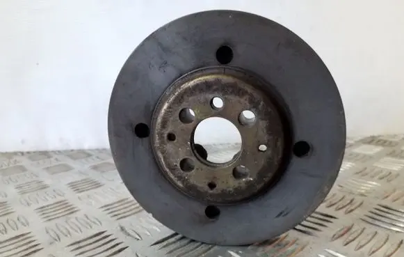 Volkswagen Golf IV Crankshaft pulley 038105243