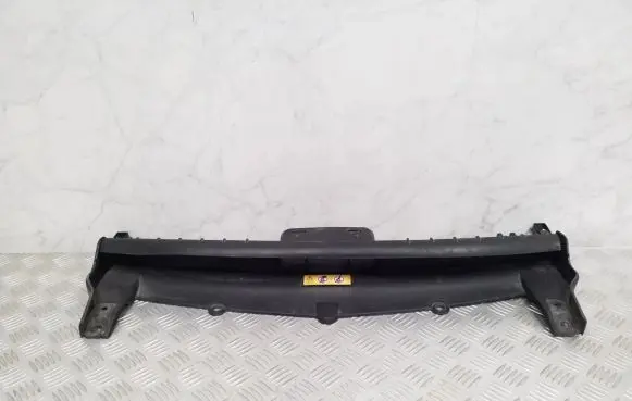 Mercedes-Benz GLC C253 Engine bonnet/hood lock trim molding A2535003200