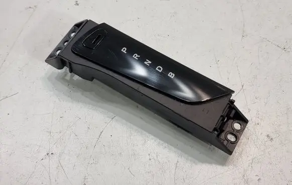 Toyota C-HR I Gear shift selector indicator 76K510