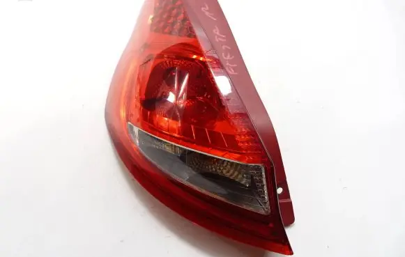 Ford Fiesta Rear/tail lights 8A6113405A 0374D E404112