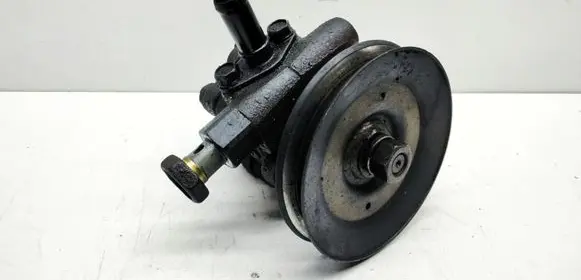 Nissan Primera Power steering pump