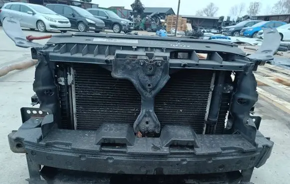 Volkswagen Tiguan Radiator support slam panel