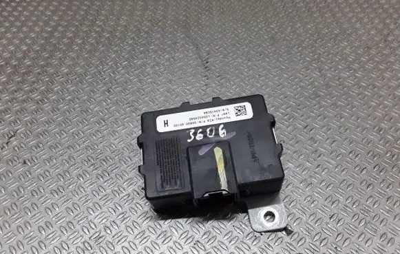 Hyundai Santa Fe Tire pressure control unit 958004D100