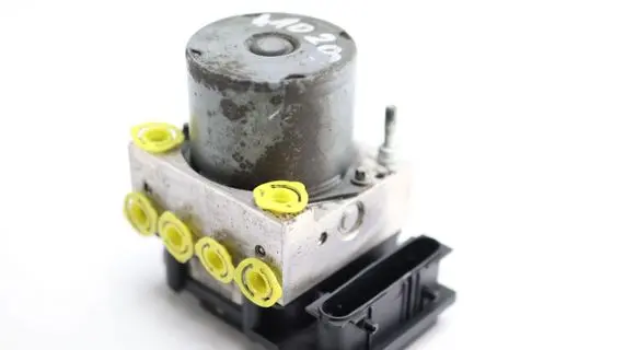 Subaru Legacy Master brake cylinder
