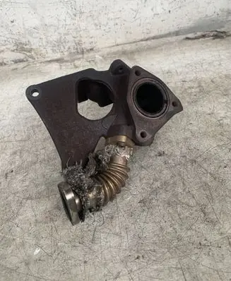 Audi A6 S6 C6 4F Exhaust manifold 059131799