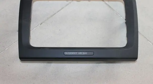 Skoda Superb B6 (3T) Radio/GPS head unit trim 3T0858069