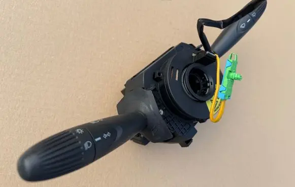 Fiat Punto (188) Wiper turn signal indicator stalk/switch 735381039