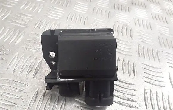 Peugeot 2008 II Coolant fan relay 9847019780