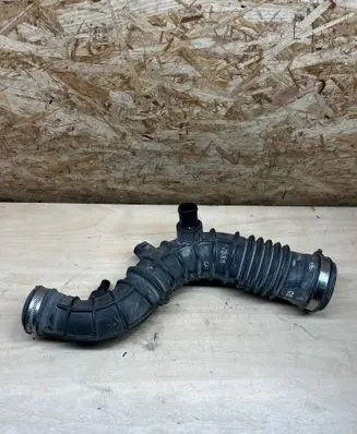 Dacia Sandero Turbo air intake inlet pipe/hose 