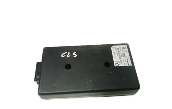 Mercedes-Benz CLS C219 Bluetooth control unit module B67824232