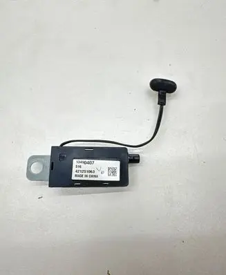 Opel Astra K Aerial antenna amplifier 13490407