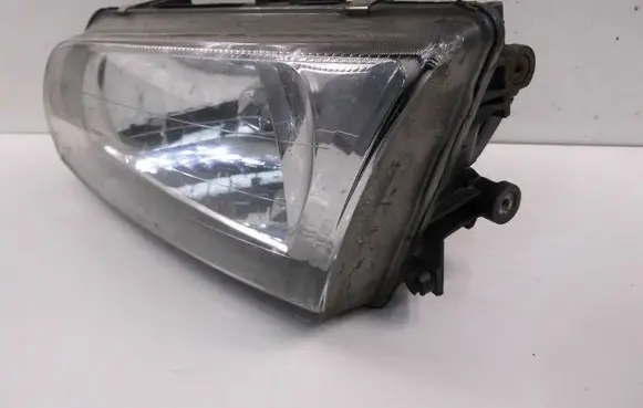 Nissan Almera Headlight/headlamp 