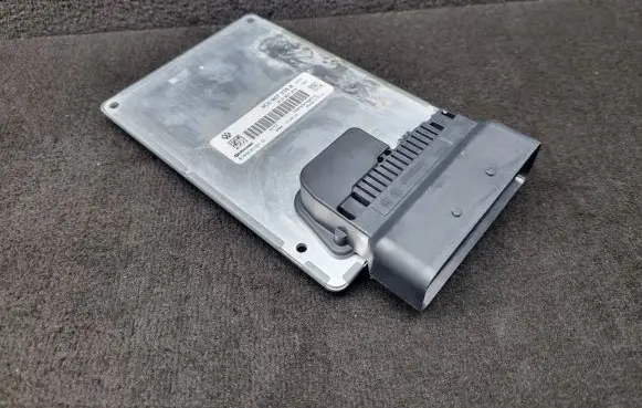 Volkswagen PASSAT B7 Suspension control unit/module 3C0907376A 3C0907376
